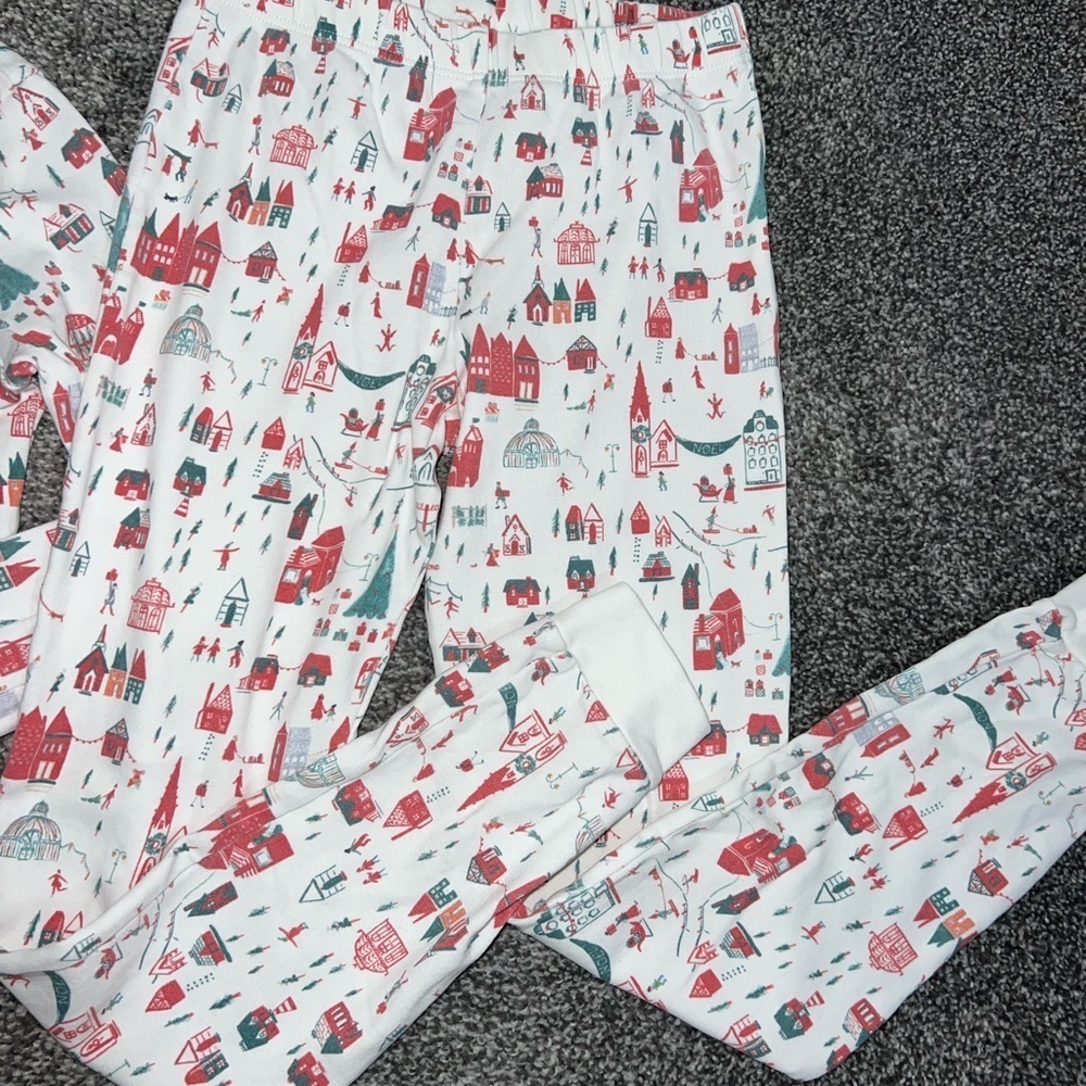 MAISON ME Eden Holiday Pajama Set, Mr. Boddington's Village - Picture 5 of 10